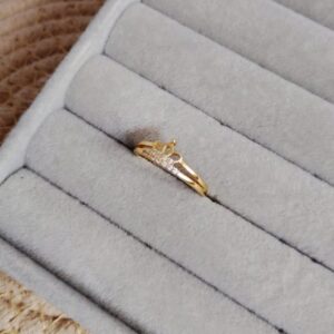 tiara ring